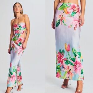 Rococo sand lora top and matching skirt